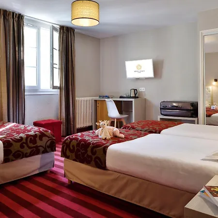 Fesch & Ξενοδοχείο 3*