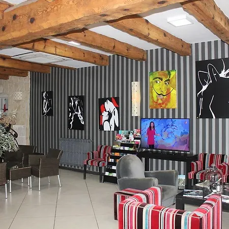 Fesch & Ξενοδοχείο