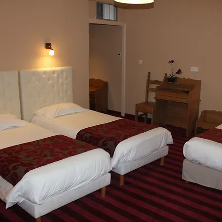 Fesch & Ξενοδοχείο 3*