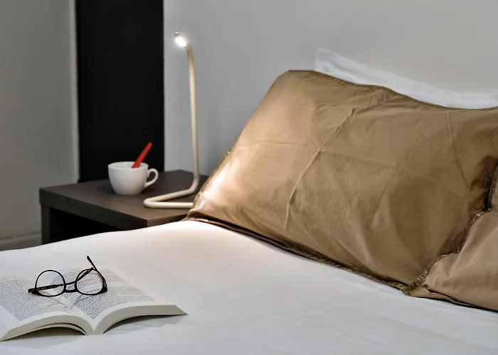 Fesch & אז'אקסיו