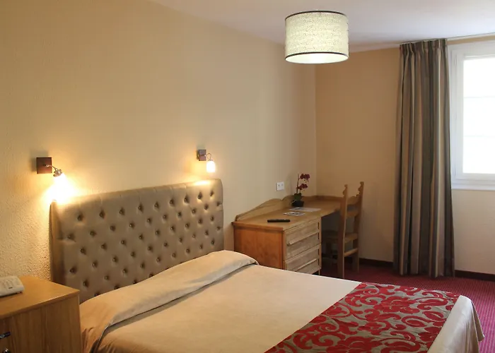 Fesch & אז'אקסיו